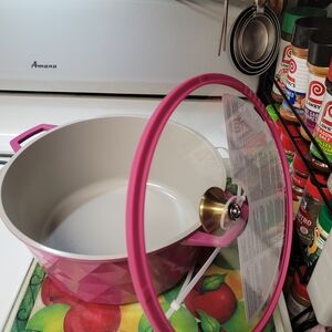 Paris Hiltin Tropic Pink Diamond Pattern 7qt with Lid